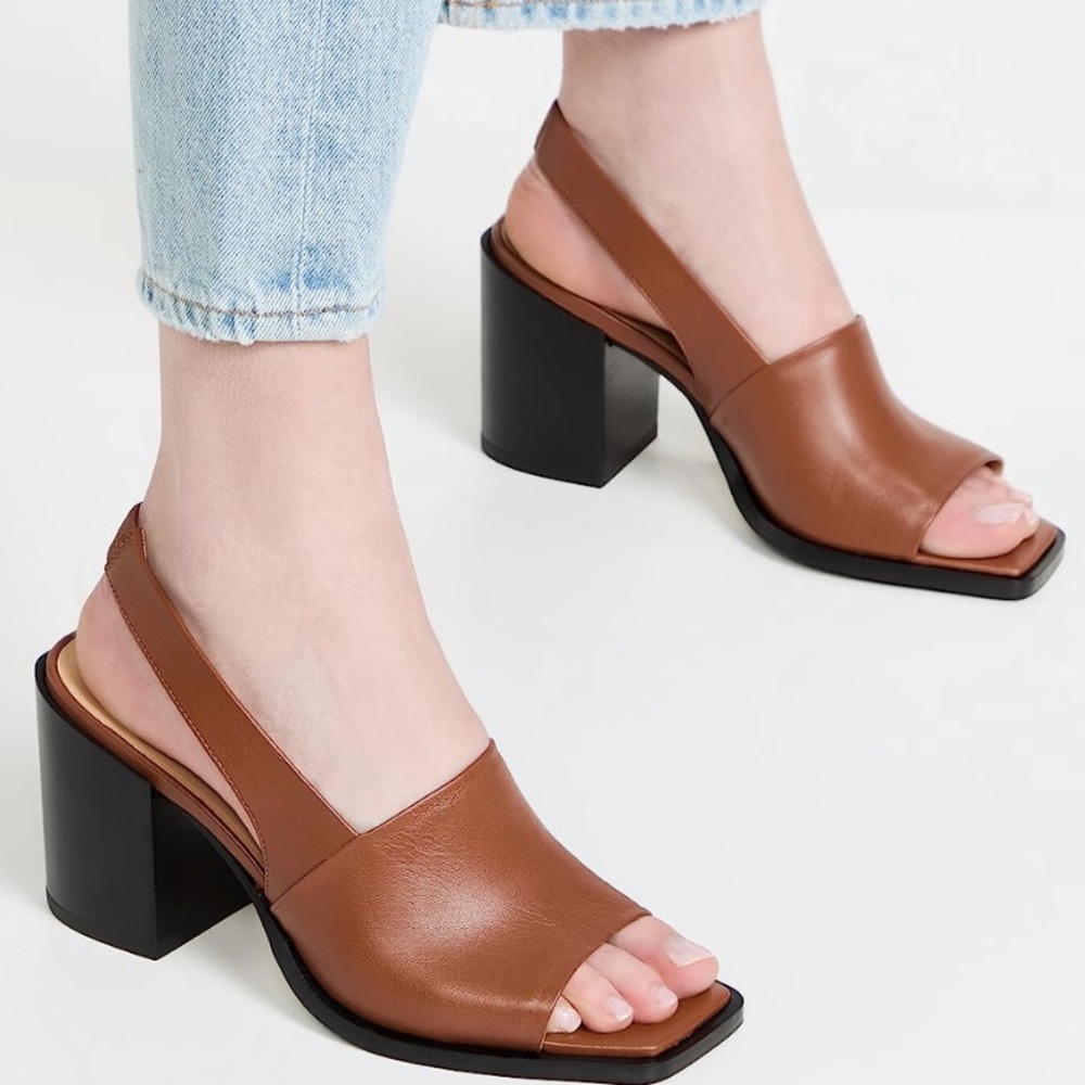 Aeyde Alma Sandals - Picture 2 of 10